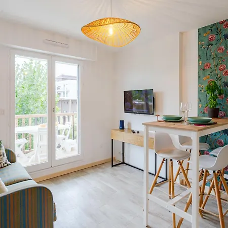 Plage-25 By Interhome كابورغ